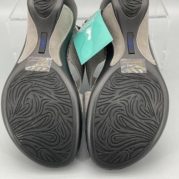 NEW JBU Women’s Alyssa Wedge Sandals Grey Shimmer Size 8M - Picture 11 of 11